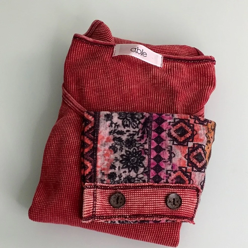 Able Thermal Raglan Wine Wash waffle knit Embellished Cuffs LS top size 1XL EUC - Picture 13 of 15